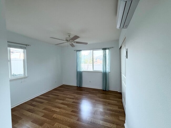 Building Photo - Available NOW – Beautiful Milo Court Townh...