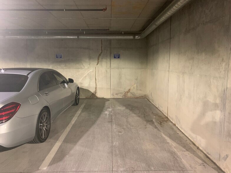 Dedicated underground garage parking spot - 110 Corcoran St