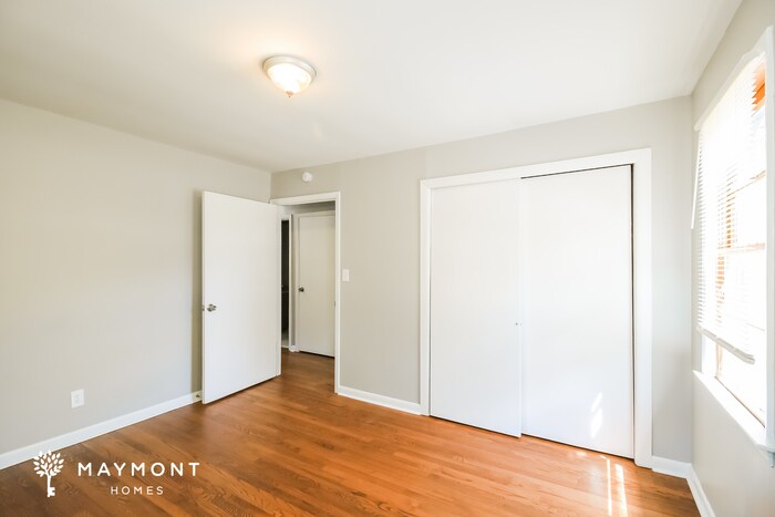 Building Photo - 8542 Taylor Rd