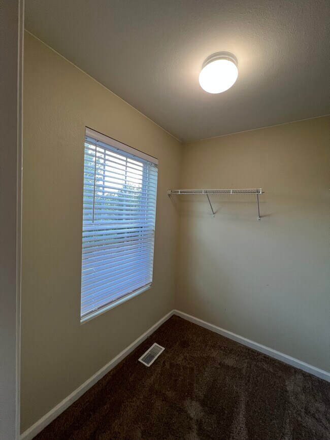 Building Photo - 19618 T St