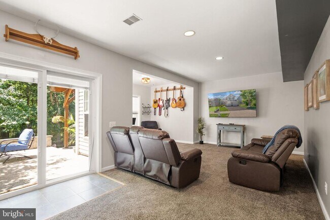Building Photo - 6050 Smooth Stone Pl