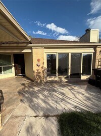 Building Photo - 4027 Summit Valley Dr