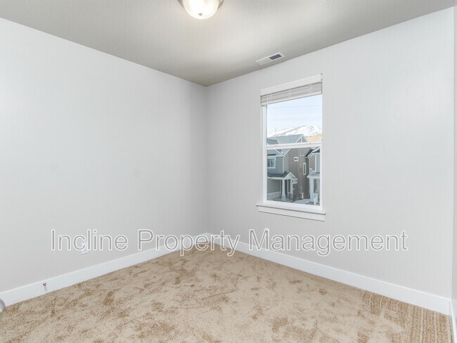 Building Photo - 16297 S Truss Dr