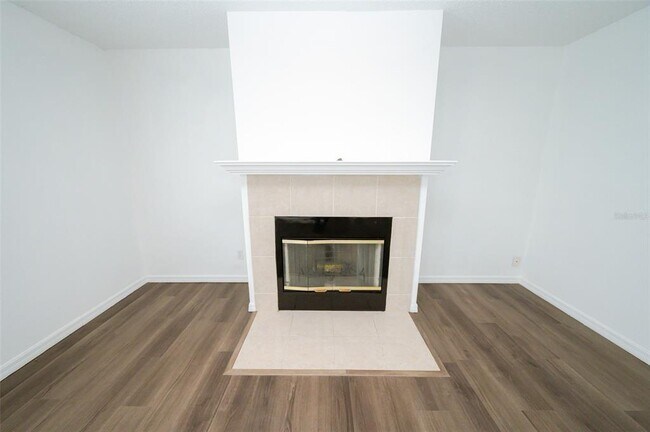 Building Photo - 202 Walnut Crest Run