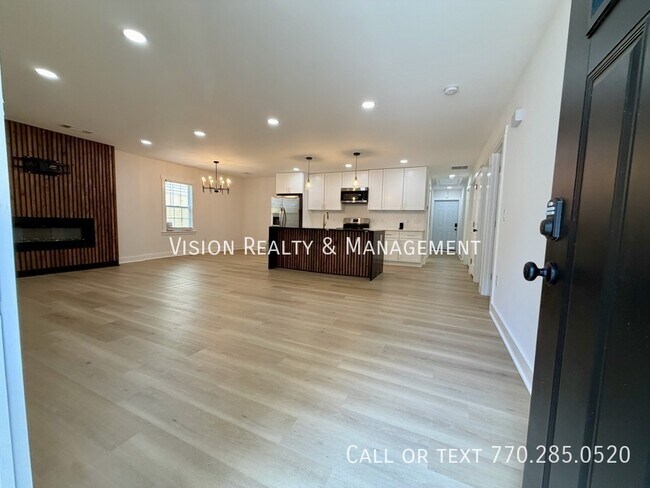 Building Photo - 1255 Campbellton Rd SW