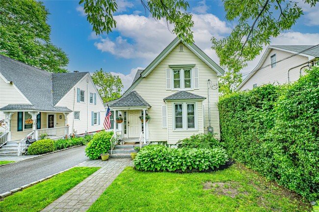 Primary Photo - 15 Fairview St