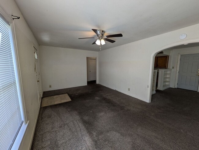 Building Photo - 4670 Maddox St