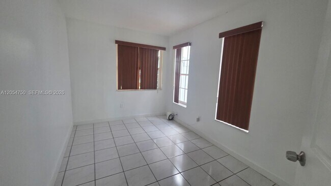 Building Photo - 16227 SW 139th Ct