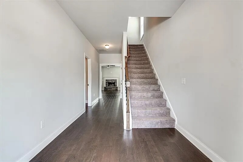 Building Photo - 614 Amaranth Trail