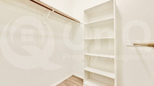 Building Photo - 11666 N 28th Dr