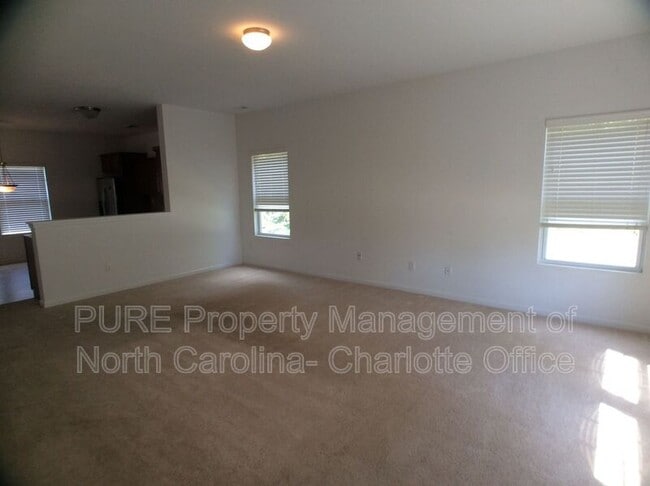 Building Photo - 1404 Henry David Ct