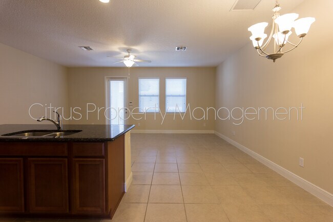 Building Photo - 3/2.5 Town Home in Windermere