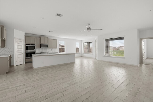 Building Photo - 29231 Red Rocks Pk Dr