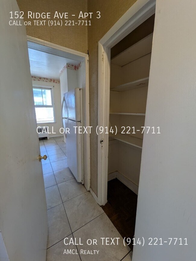 Building Photo - 152 Ridge Ave