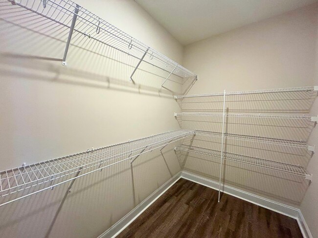 Building Photo - 103 Old Auburn Ln