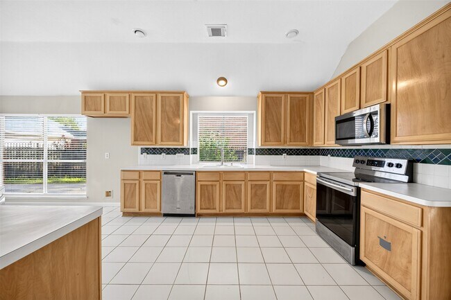 Building Photo - 5814 Eldridge Glen Dr