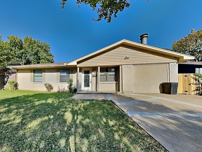 Primary Photo - 2515 Wanda Dr