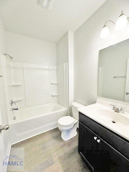 Building Photo - 163 Hogan Dr