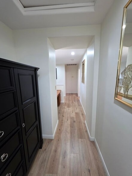 Building Photo - 10403 Coconut Grove Ct