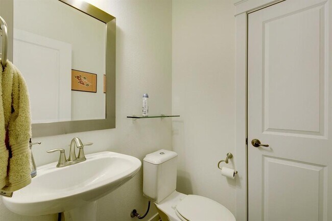 Building Photo - 4136 Berkman Dr