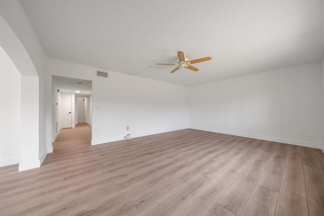 Building Photo - 3818 Roxane Blvd