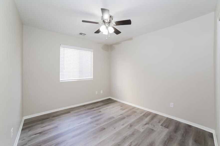 Building Photo - 8436 Walker Gardens Pl