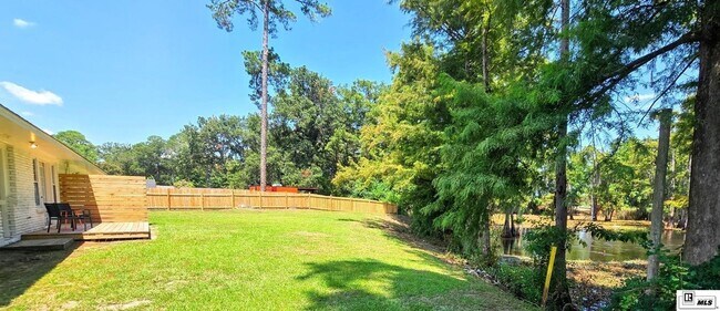 Building Photo - 923 Fortune Dr