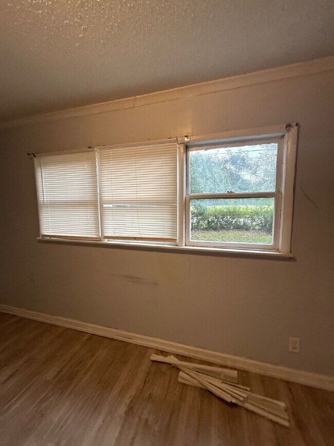 Building Photo - 719 Craft Rd