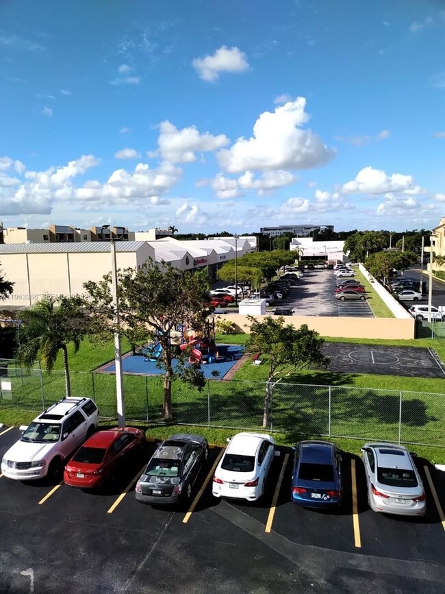 Building Photo - 10700 SW 108th Ave