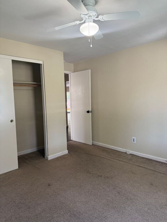 Building Photo - Spacious 3-Bedroom Home in Reno with a Large Backyard