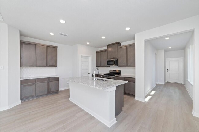 Building Photo - 21614 White Bellflower Ln