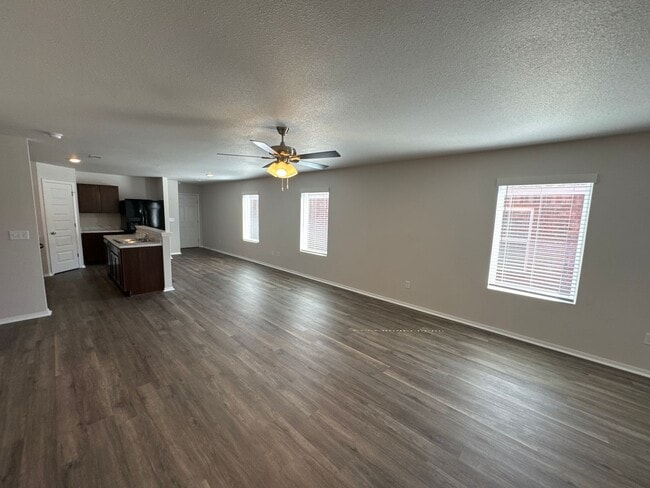 Building Photo - *Pre-leasing* Three Bedroom | Two Bath Hom...