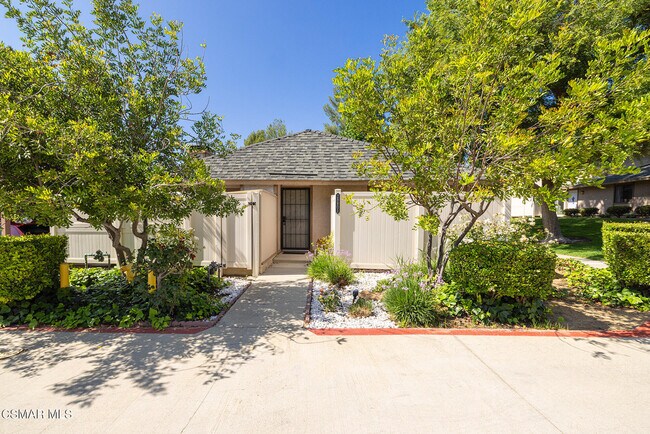 Primary Photo - 28801 Conejo View Dr