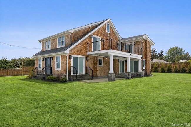 Building Photo - 10 Sagamore Rd
