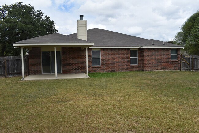Building Photo - Gorgeous house in Skipcha Estates! HUMONGOUS!