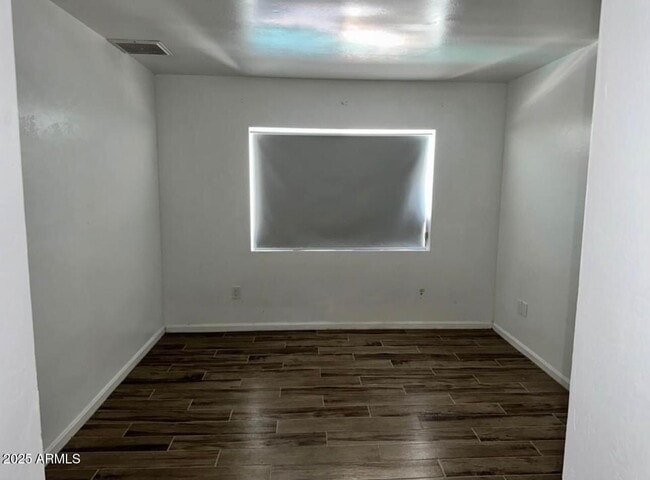 Building Photo - 6508 S Butte Ave