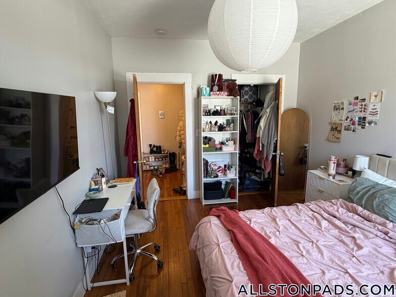 Building Photo - 11 Gorham St