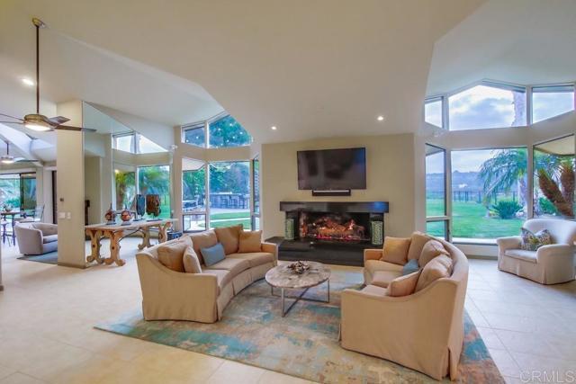 Building Photo - 1402 Rancho Serena
