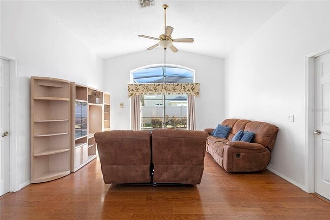 Building Photo - 1530 Larks Nest Ct