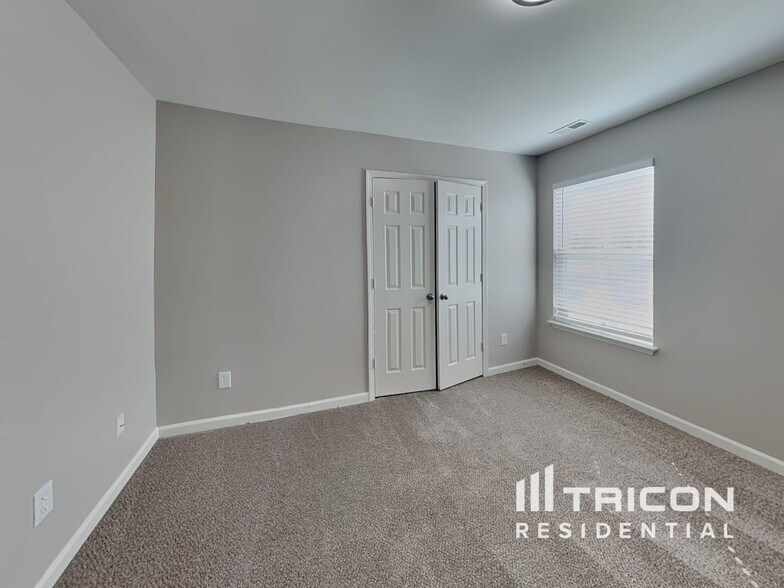 Building Photo - 3112 Stephen Oaks Way
