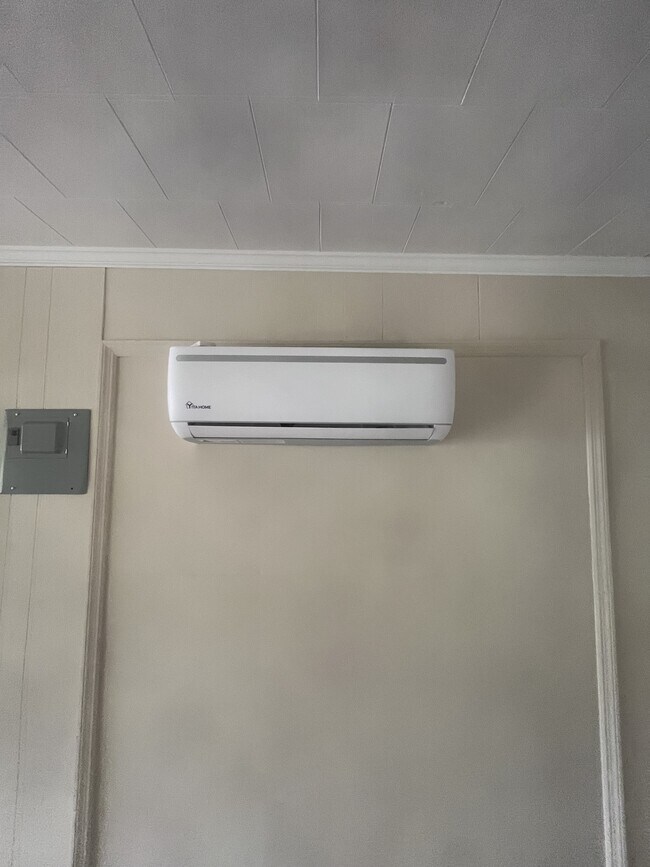 Building Photo - 207 State St