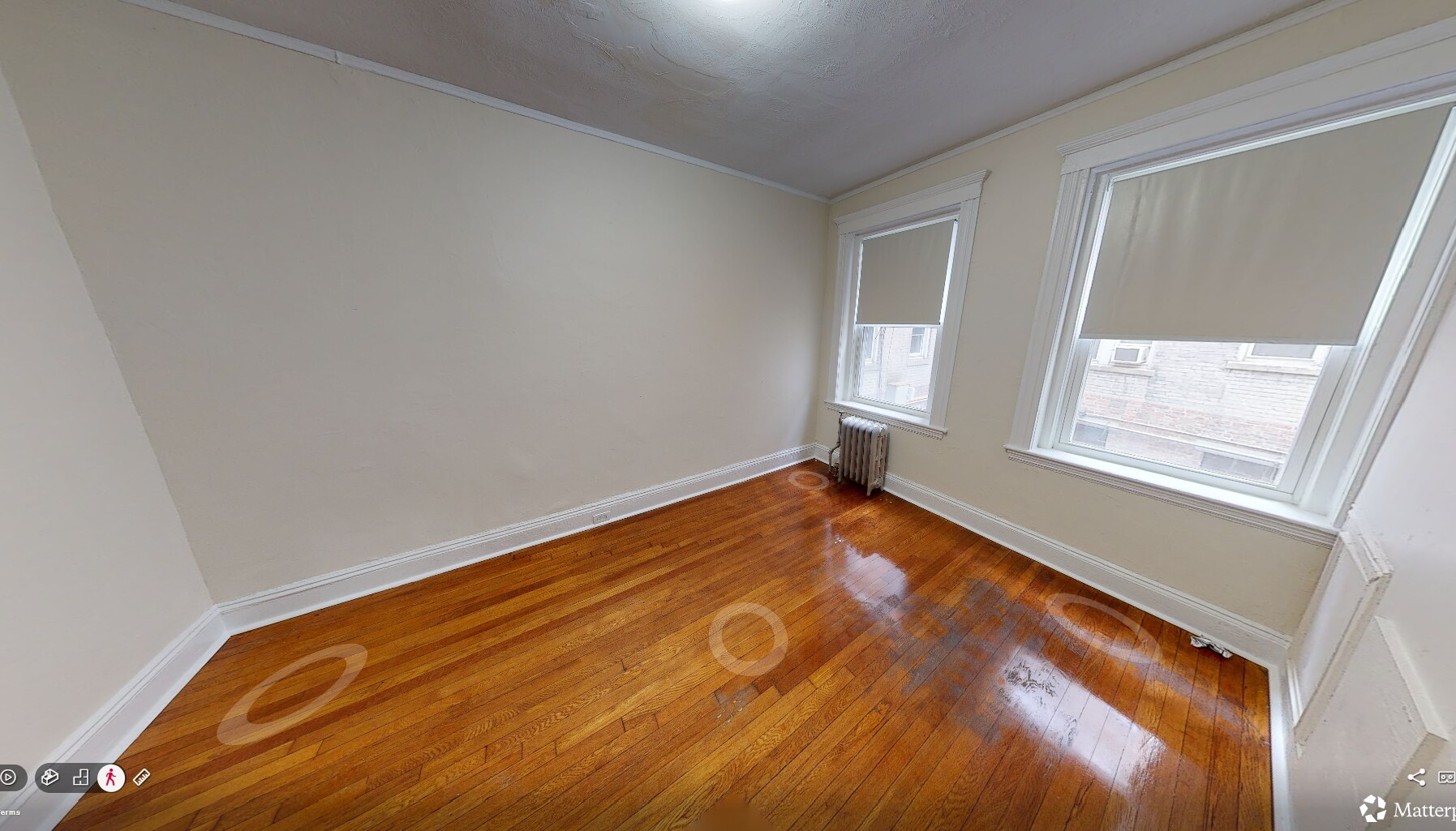 Building Photo - 425 Park Dr