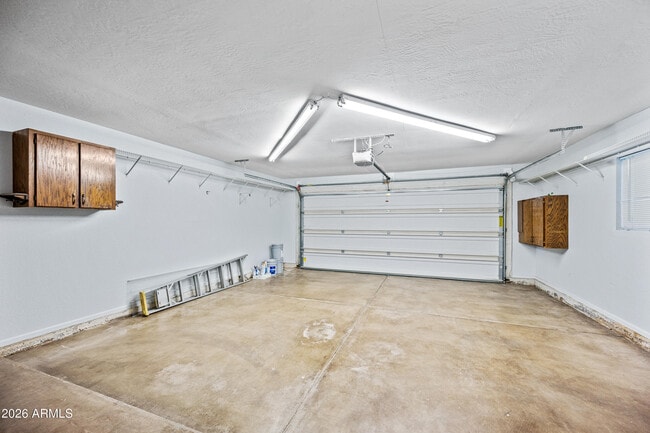 Building Photo - 1129 N 87th St