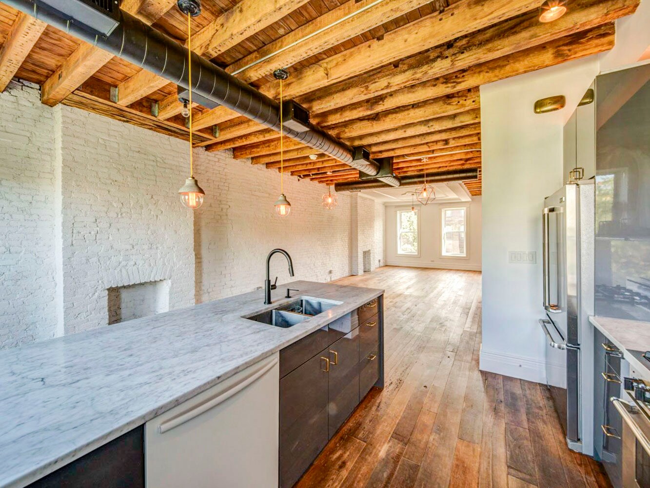 Kitchen - 607 Hancock St