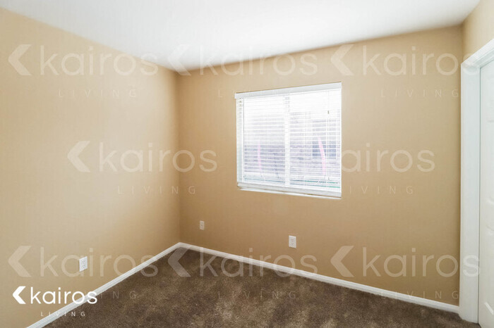 Building Photo - 26 Avrshire Ln
