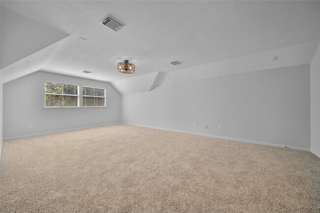 Building Photo - 14 Beauty Bower Pl