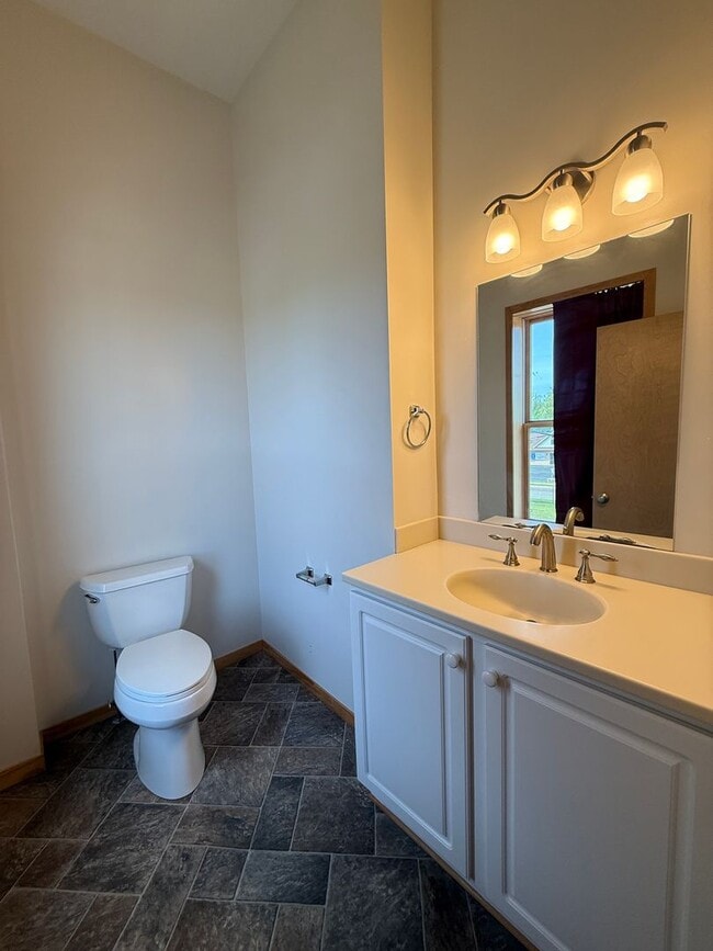 Building Photo - Spacious Newly Remodeled 2-Bedroom Upper Apartment in the Village of Grass Lake