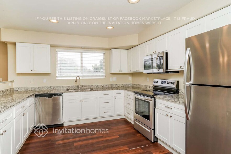 Building Photo - 779 Ridgebury Pl