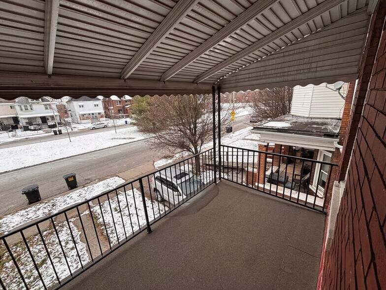 Building Photo - 846 E Grand Blvd