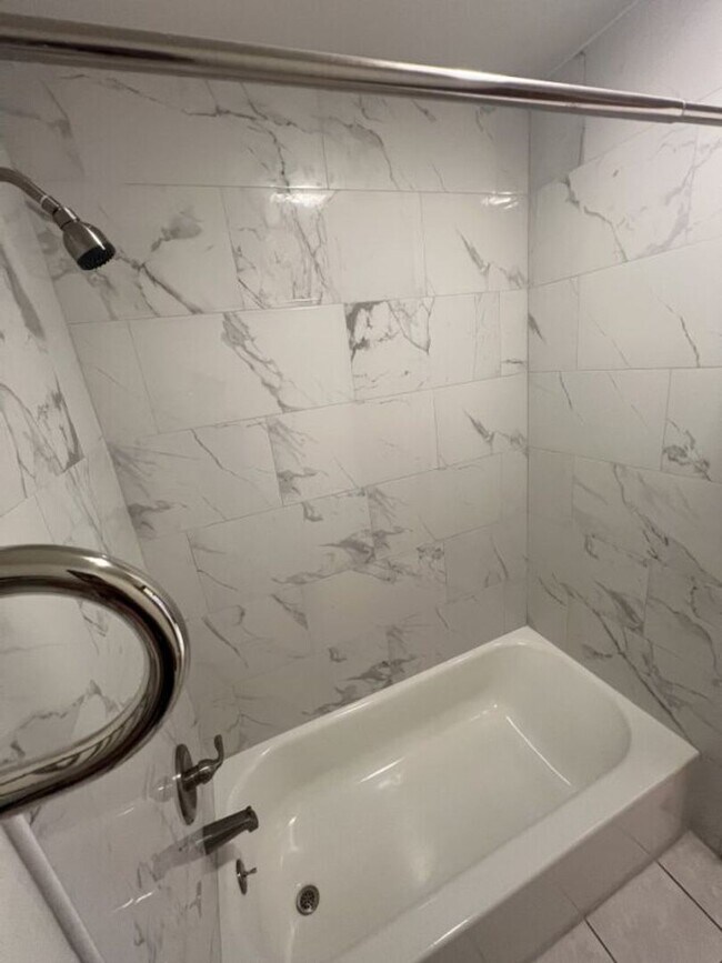 Building Photo - Spacious 4BR Brick Home with Office, Fireplace & Fenced Yard in Parkwood Terrace